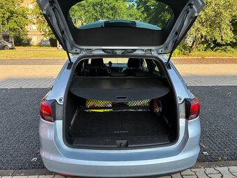 Predám Opel Astra K Combi 1.4 Turbo Benzin 92kW MT6 (2017) - 14