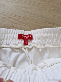 NOVA Guess biela smotanova a biela teplakova suprava - 14