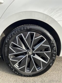 Škoda superb iV L&K 2021 - 14