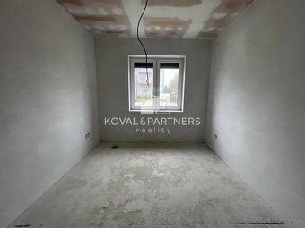 Novostavba 4 izbového rodinného domu v Klasove - 14