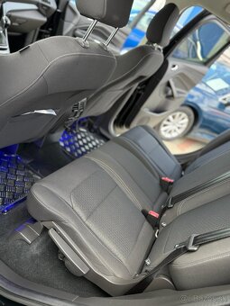 Ford Kuga 1,5 benzin 110kW 45 000KM - 14