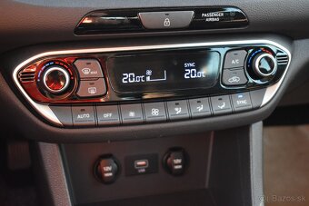 Hyundai i30 1.5 T-GDi mHEV iMT Style - 14