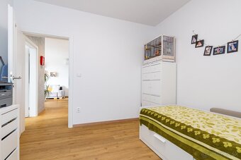 NA PREDAJ MODERNÝ 3-IZBOVÝ BYT S KRÁSNYM VÝHĽADOM - 14