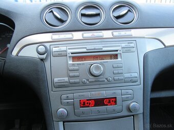 Ford S-Max - 14