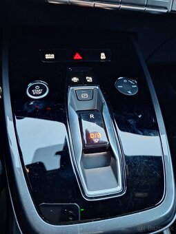 Audi Q4 sportback 50 e-tron sline 220kw quatro odpocet DPH - 14
