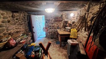 ZRUBOVÁ CHATA pod lesom, Veľká Lúka okr. Zvolen - 14