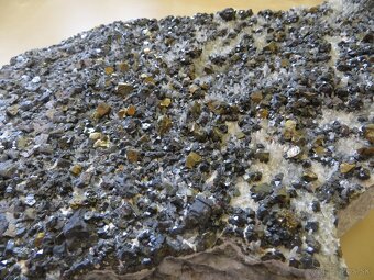 Mineral (galenit, chalkopyrit, sfalerit, kremeň) (Hodruša) - 14