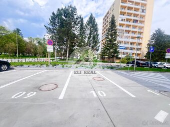 Na prenájom modrený 2 izbový byt s 2 parkovacími miestami -  - 14