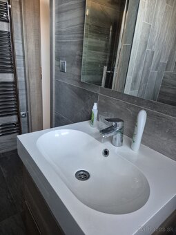 Predám 4 izbový dom v Stupave - 14