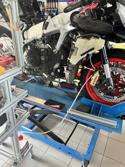 APRILIA RSV4 1000 R - 14