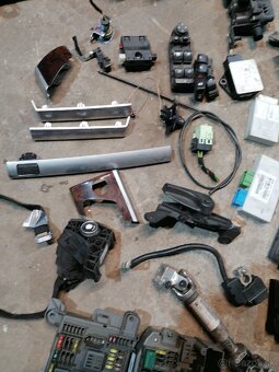 Rozpredám bmw e70 - 14