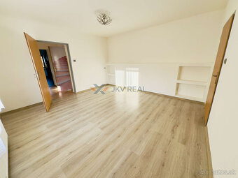 EXKLUZÍVNY RD, 6 IZBOVÝ RODINNÝ DOM, 300m2,VALALIKY - 14