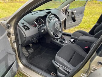 Renault Mégane 2009 - 14