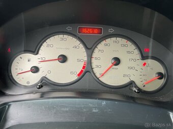 Peugeot Partner 2.0HDI diesel, 66kW, MT/5, rok:04.2005. - 14