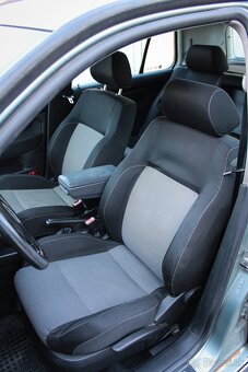 Volkswagen Golf GT Sport 1.9 TDI Comfortline 96KW - 14