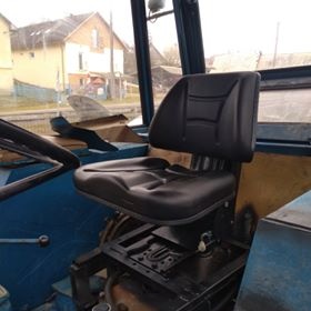 Univerzalnu odpruženu sedacku (sedadlo) na traktor zetor , u - 14