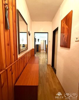 NA PREDAJ 3-IZBOVÝ BYT S GARÁŽOU A POZEMKOM - NOVÁ LESNÁ - m - 14