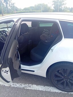 Predá opel Insignia 2 TDI - 14