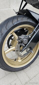 Yamaha YZF R6  RJ15 - 14