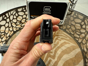 Airsoftová pištoľ Glock G17 Gen5 GBB 6mm a príslušenstvo - 14