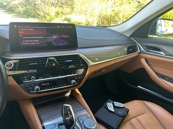 BMW 518D TOURING LUXURY LINE 108TISIC KM FULL LED 360°KAMERA - 14