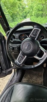 JEEP GLADIATOR - 14