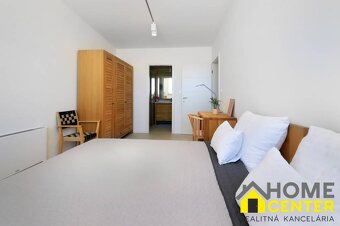 NA PREDAJ moderná vila /251 m²/ v atraktívnej lokalite, ostr - 14