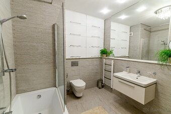 Priestranný 4-izb. mezonet 145m²,2 loggie–Zobor,NR - 14