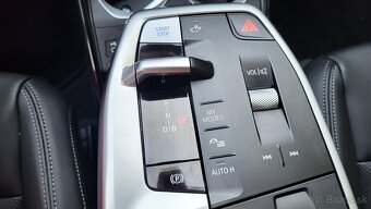 BMW iX1 30xDrive 306PS odpočet DPH - 14