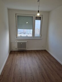 Predaj 4 izb.byt + loggia, Bratislava - Dúbravka, Landauova - 14