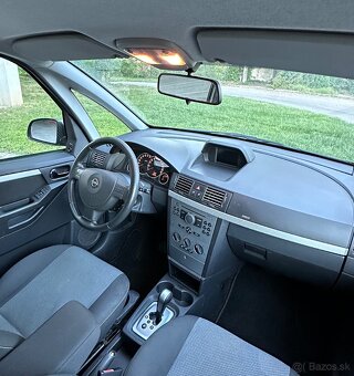 Opel Meriva 1.6i Benzín Automat - 14