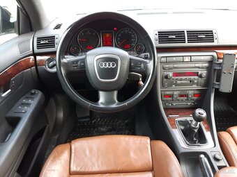 Audi A4 Avant 2.0 TDI Premium - 14