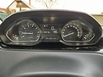 🚗💨 PEUGEOT 208 - 14