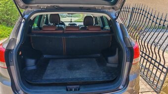 Hyundai ix35 2.0 CRDi, 4x4, Automat - 14