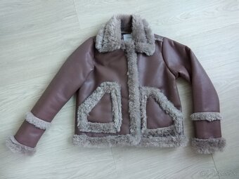 Topánočky so zlatým podpätkom - 14