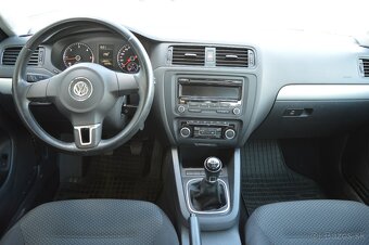 VOLKSWAGEN JETTA 1,6TDI 77kW 83586km SLOVENSKÉ - 14