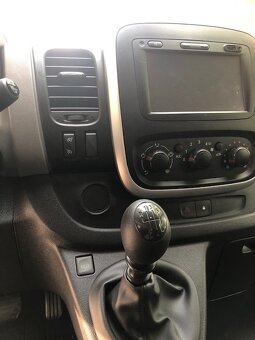 Renault Trafic regál - 14