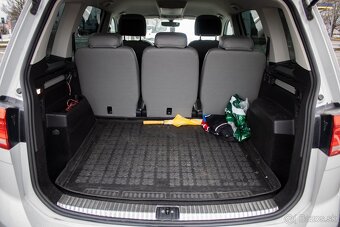 Volkswagen Touran 2.0 TDI - 14