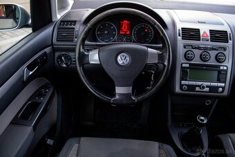 Volkswagen Touran Cross 2.0 TDI Webasto 7 miestne - 14