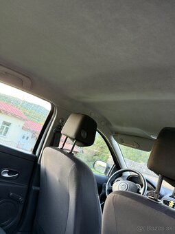Renault clio III hatchback - 14