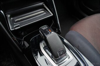 Peugeot 2008 1.2 PureTech 130 GT Pack EAT8 - 14