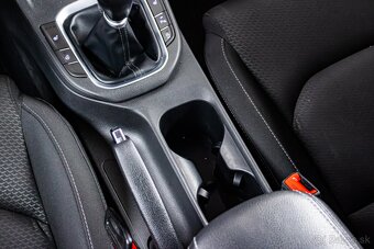 Hyundai i30 CW 1.4i 73kW / TOP STAV / 1. Majiteľ / - 14