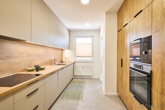 2 izbový, úplne nová rekonštrukcia centrum Žilina 64m2 - 14