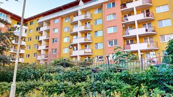 PREDAJ priestranného bytu v úžasnej lokalite – Bratislava - 14