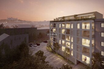 Moderný 4 izbový penthouse s veľkou terasou a výhľadom na hr - 14