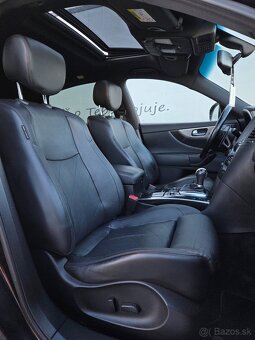 Infiniti QX70 S - 14