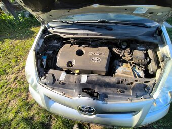 Corola verso 7miest 2.2d4d 100kw - 14