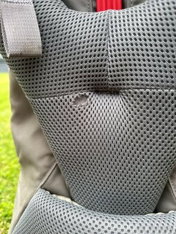 Detsky turisticky nosic MACPAC - 14