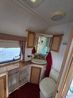 Predam karavan Elddis Odyssey 524 - 14