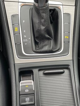 Predam VW Golf 7, 1,2TSi-77kW, DSG, Rok 2015, Povod SR - 14
